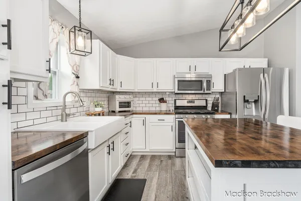 $299,900 | 11688 Bear Meadows Drive Southeast, Alto, MI 49302