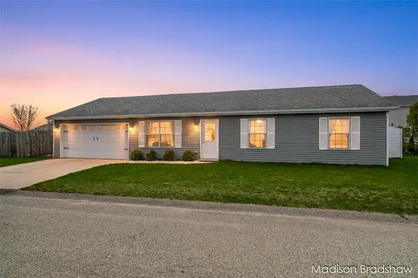 $299,900 | 11688 Bear Meadows Drive Southeast, Alto, MI 49302