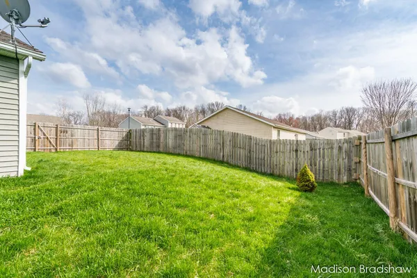 $299,900 | 11688 Bear Meadows Drive Southeast, Alto, MI 49302