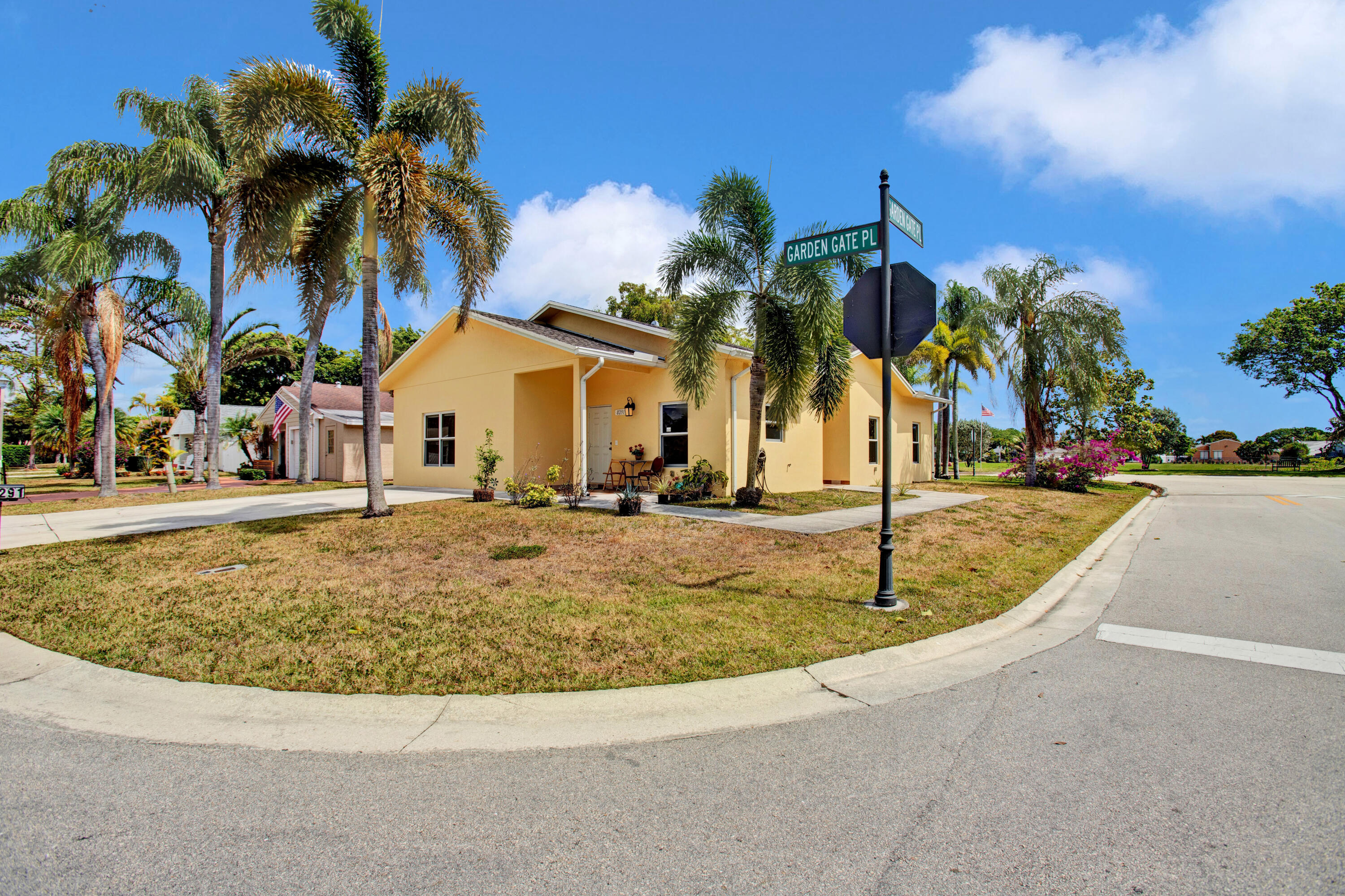 8291 Garden Gate Place Boca Raton, FL 33433 - Photo 1 of 45 corner lot