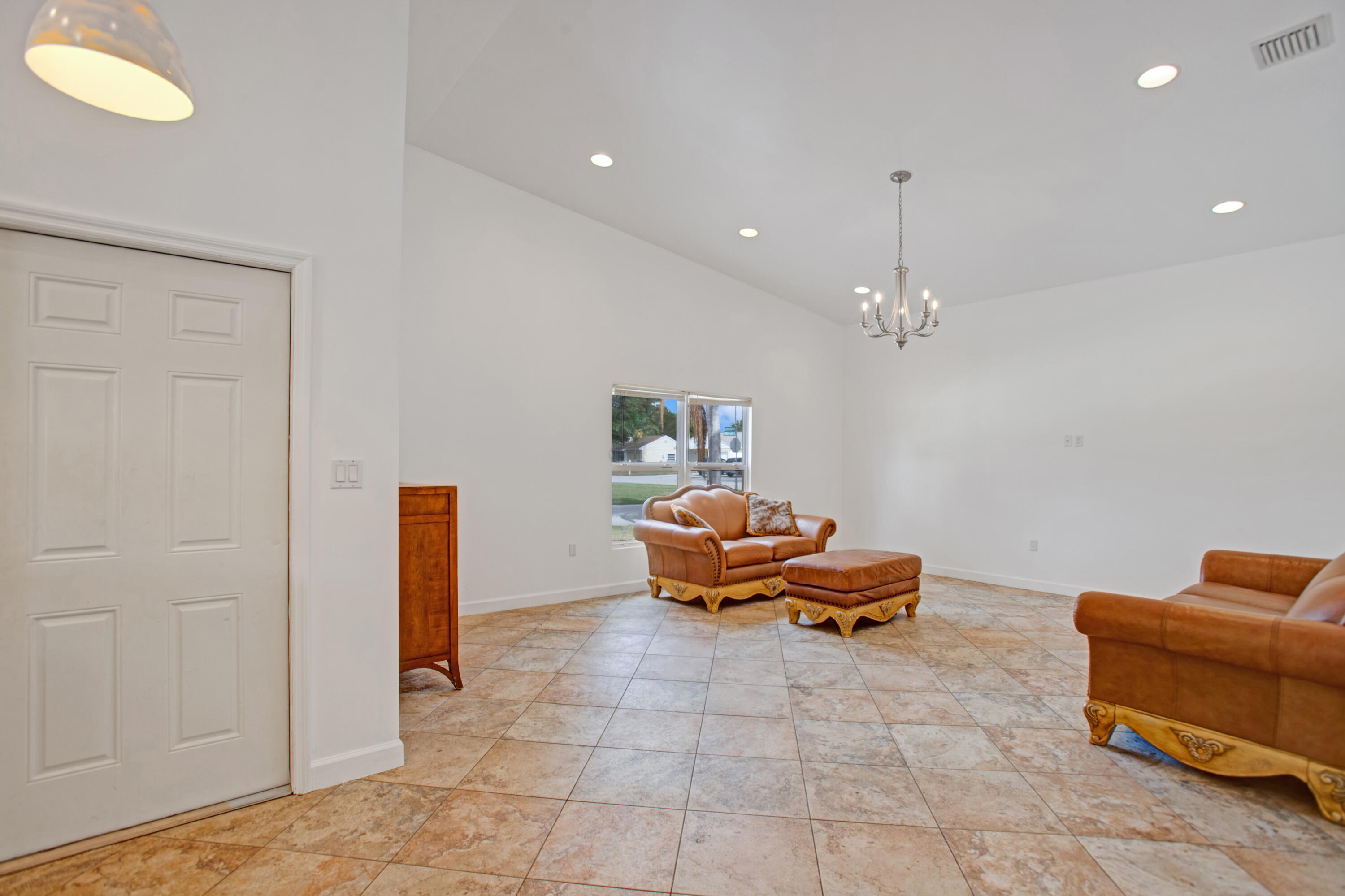 8291 Garden Gate Place Boca Raton, FL 33433 - Photo 13 of 45 living room