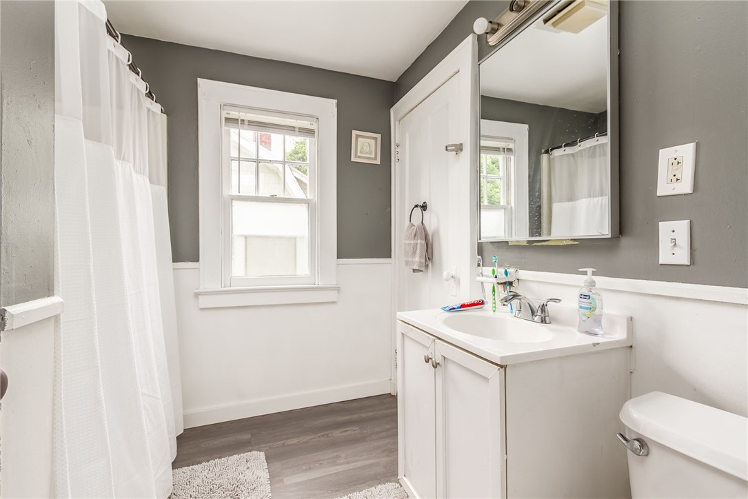 724 Woodbine Avenue Rochester, NY 14619 - Photo 12 of 13