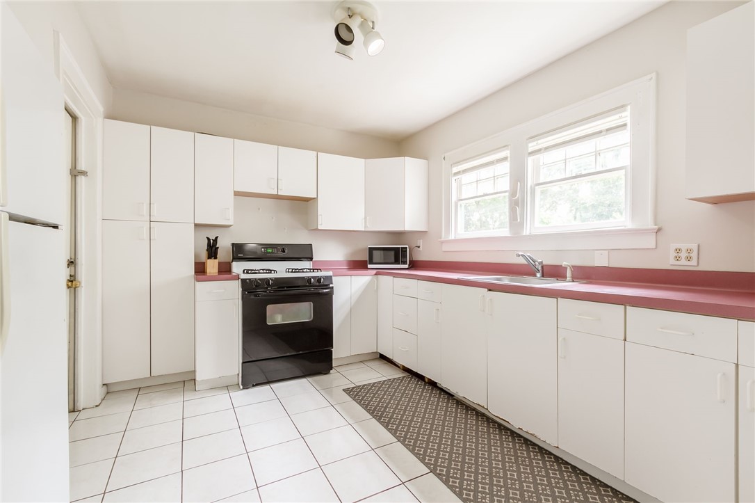 724 Woodbine Avenue Rochester, NY 14619 - Photo 7 of 13