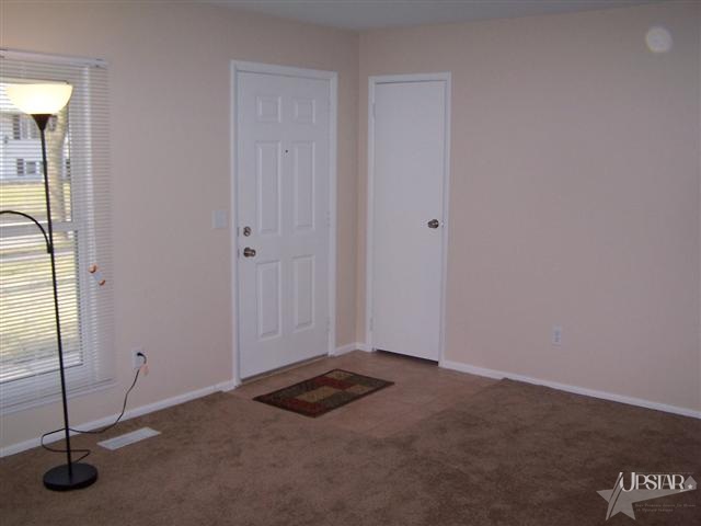 7112 Cranberry Road Fort Wayne, IN 46825 - Photo 9 of 26 Gallery Image 9