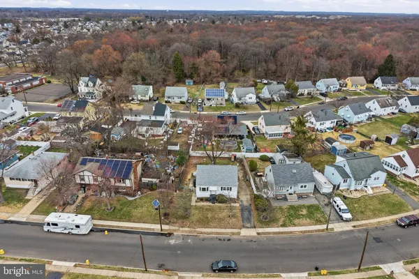 $315,000 | 78 Clayton Avenue, Hamilton, NJ 08619