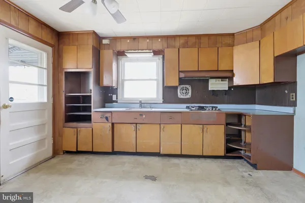 $315,000 | 78 Clayton Avenue, Hamilton, NJ 08619