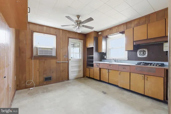 $315,000 | 78 Clayton Avenue, Hamilton, NJ 08619