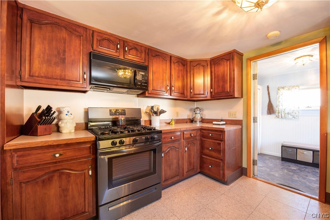 1436 County Rte 8 Granby, NY 13069 - Photo 21 of 41