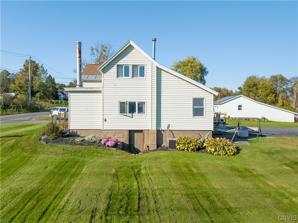 1436 County Rte 8 Granby, NY 13069 - Photo 4 of 41