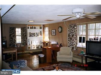 1817 Sharon Road Jenkintown, PA 19046 - Photo 10 of 12 Family Room