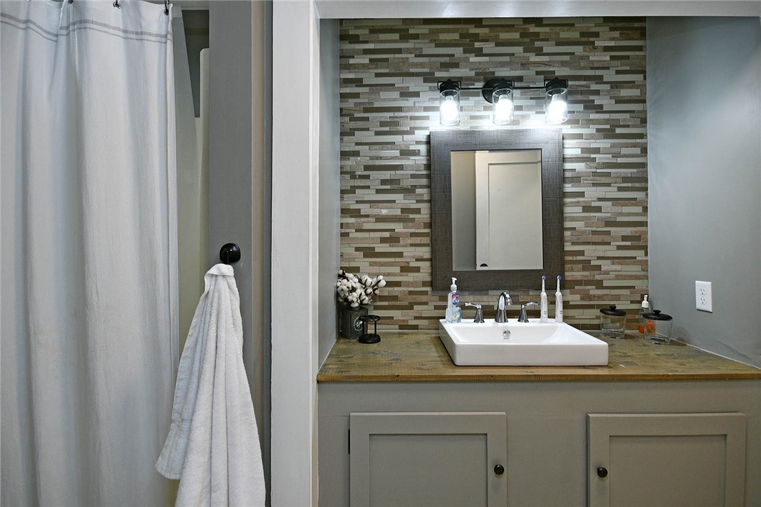 306 North Chestnut Street Seneca, SC 29678 - Photo 13 of 40