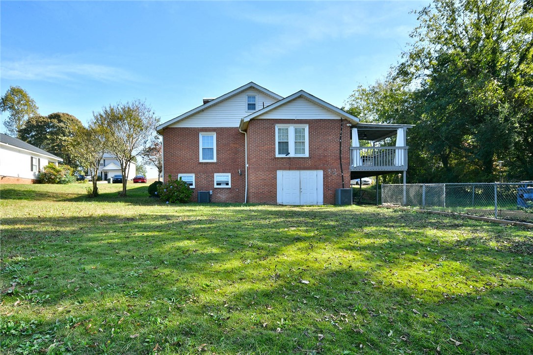 306 North Chestnut Street Seneca, SC 29678 - Photo 38 of 40