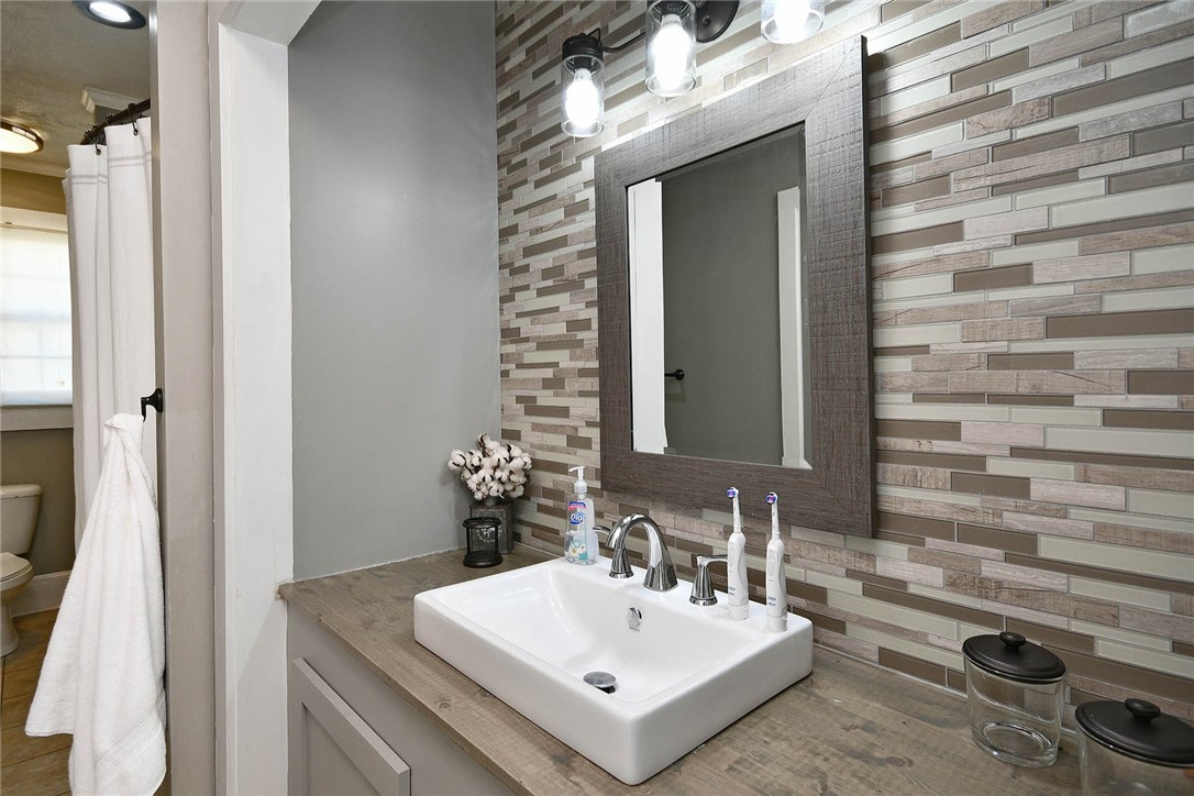 306 North Chestnut Street Seneca, SC 29678 - Photo 9 of 40