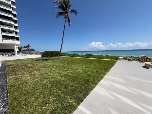 $10,000 | 2909 South Ocean Boulevard, Unit 6A3, Highland Beach, FL 33487