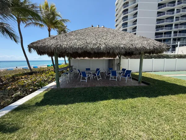 $10,000 | 2909 South Ocean Boulevard, Unit 6A3, Highland Beach, FL 33487