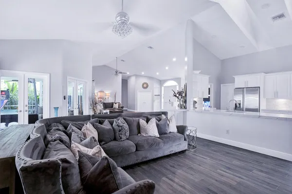 a view of a tennis court