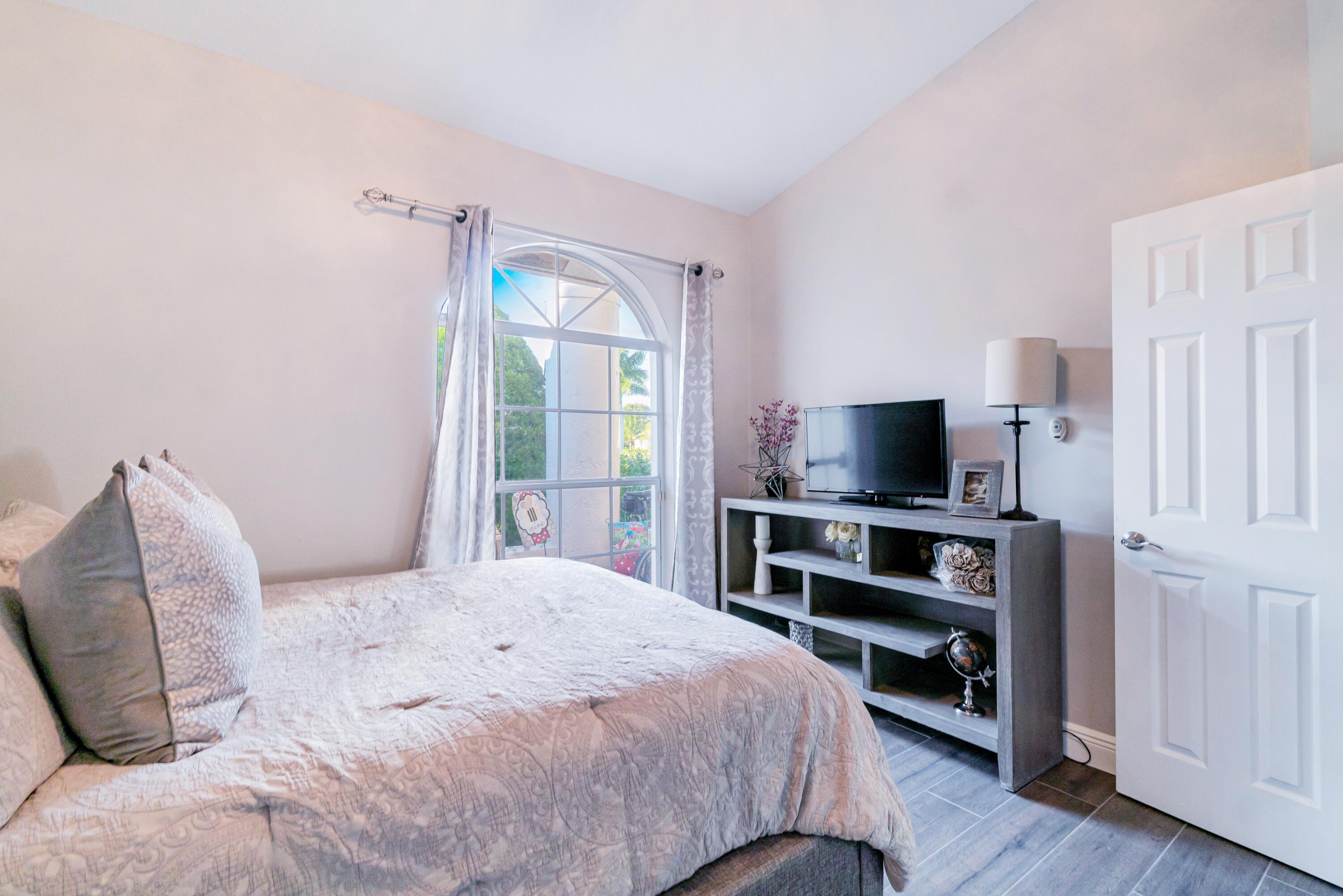 1350 Longlea Terrace Wellington, FL 33414 - Photo 42 of 61 20230102_224749