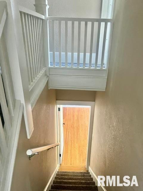 636 North 8th Avenue Canton, IL 61520 - Photo 28 of 33