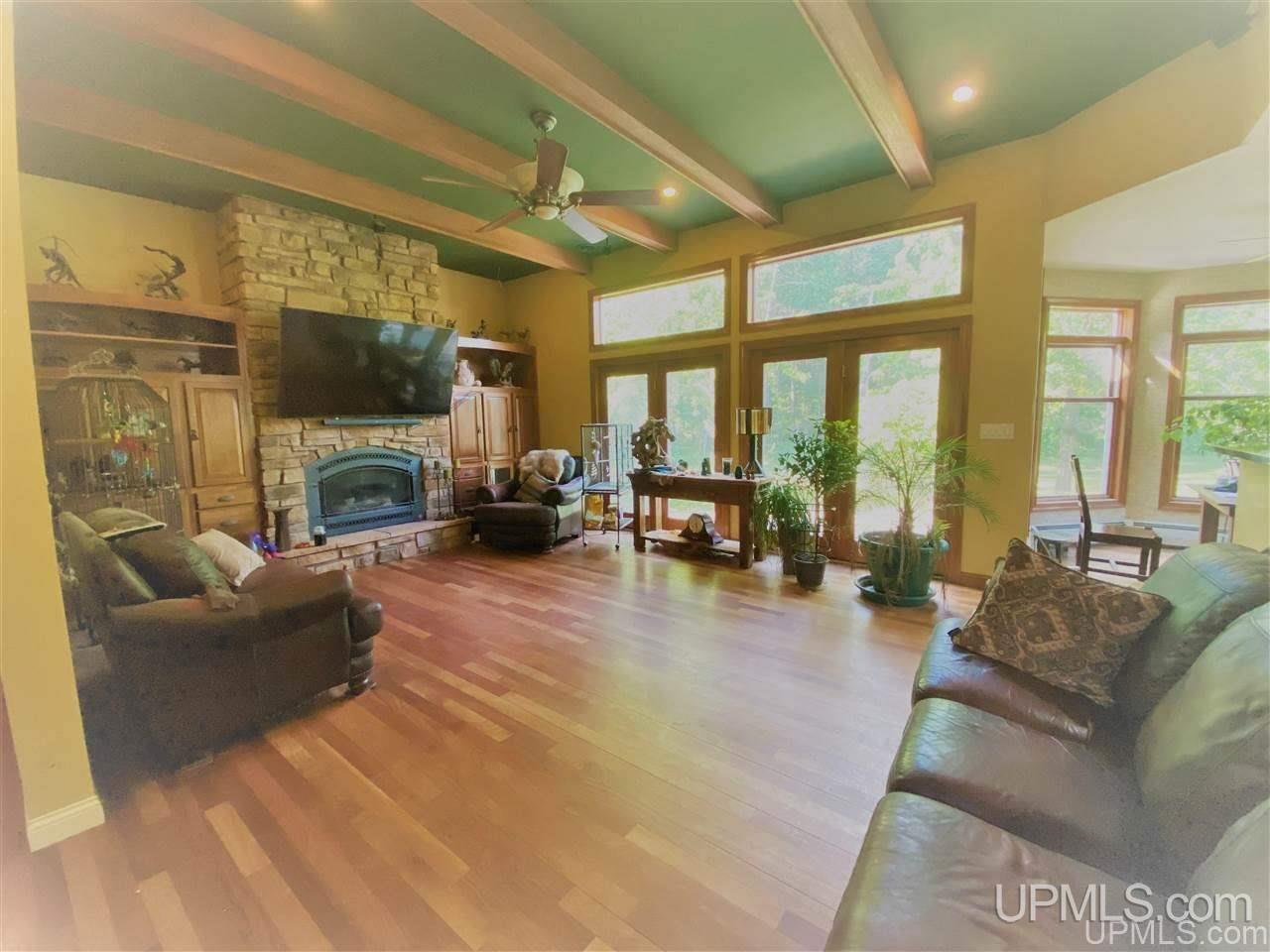 N17236 Lily Lake Road Dunbar, WI 54119 - Photo 2 of 34 Gallery Image 2