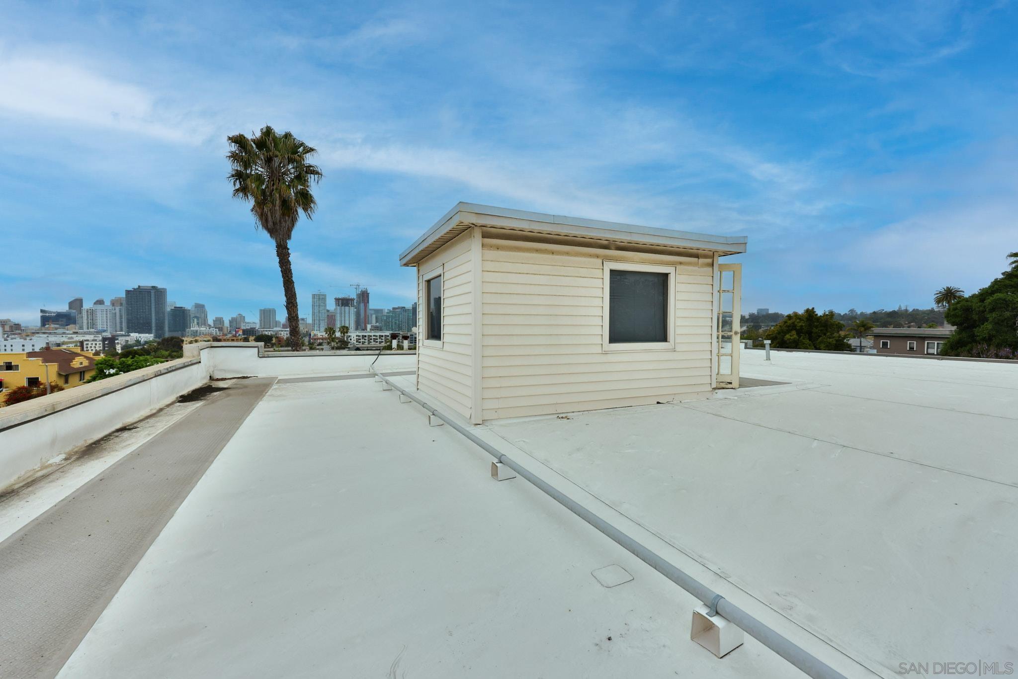 2220 E Street San Diego, CA 92102 - Photo 8 of 13 a view of a terrace with yard