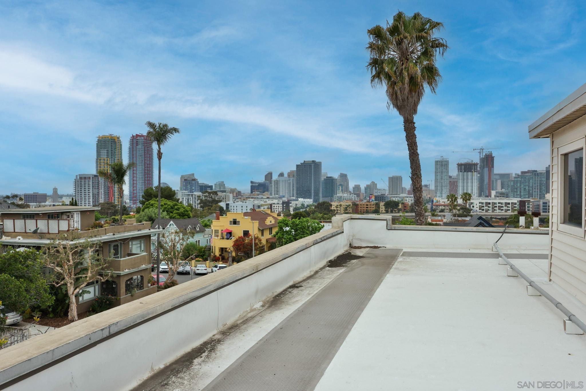 2220 E Street San Diego, CA 92102 - Photo 9 of 13 a view of balcony with city view