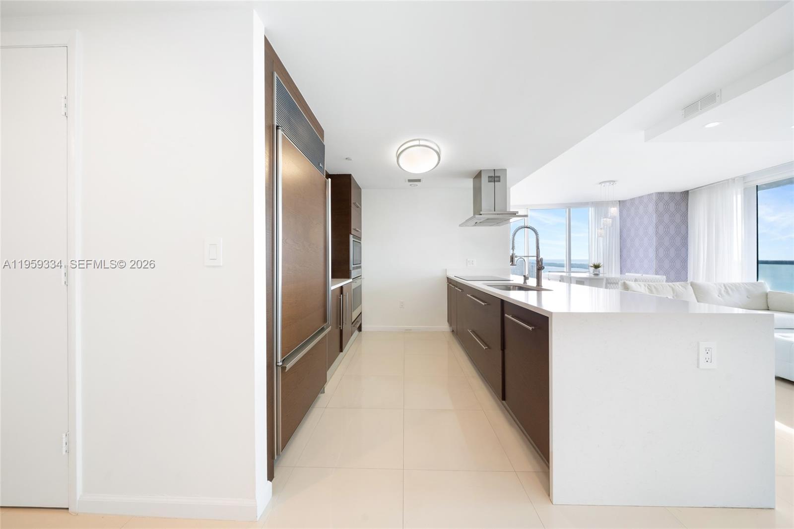 495 Brickell Avenue, Unit 3301 Miami, FL 33131 - Photo 14 of 35