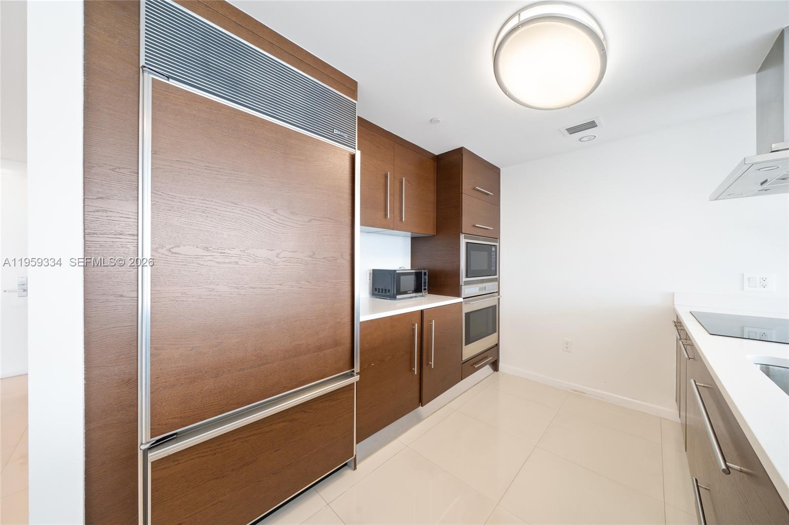 495 Brickell Avenue, Unit 3301 Miami, FL 33131 - Photo 21 of 35