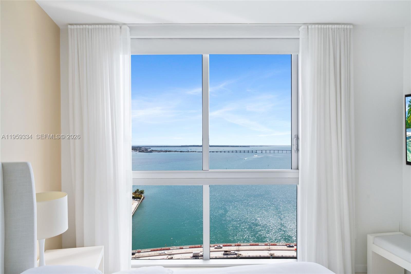 495 Brickell Avenue, Unit 3301 Miami, FL 33131 - Photo 30 of 35