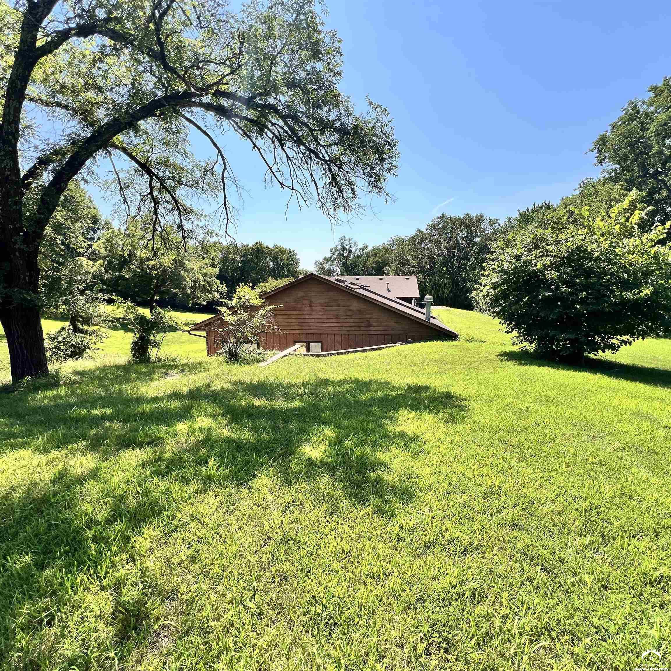 3840 Northeast Kimball Road Topeka, KS 66617 - Photo 35 of 38