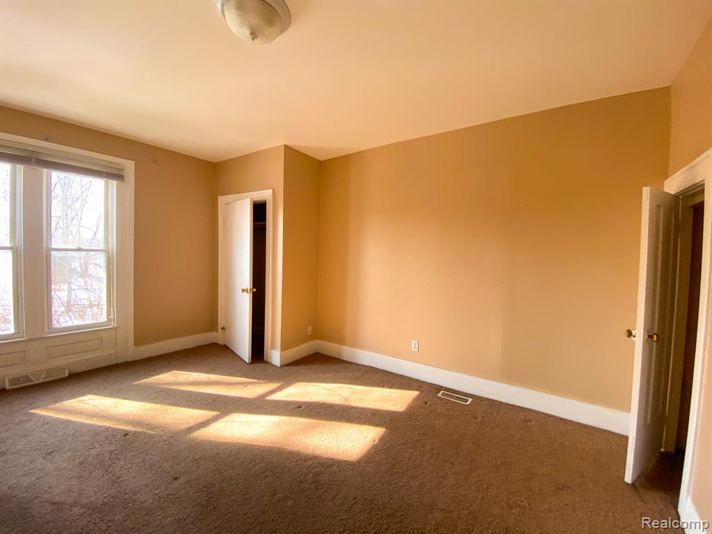 11270 North Rushton Road South Lyon, MI 48178 - Photo 29 of 57 Gallery Image 29