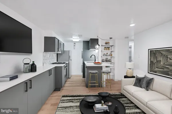 $2,800 | 3513 T Street Northwest, Unit B, Washington, DC 20007