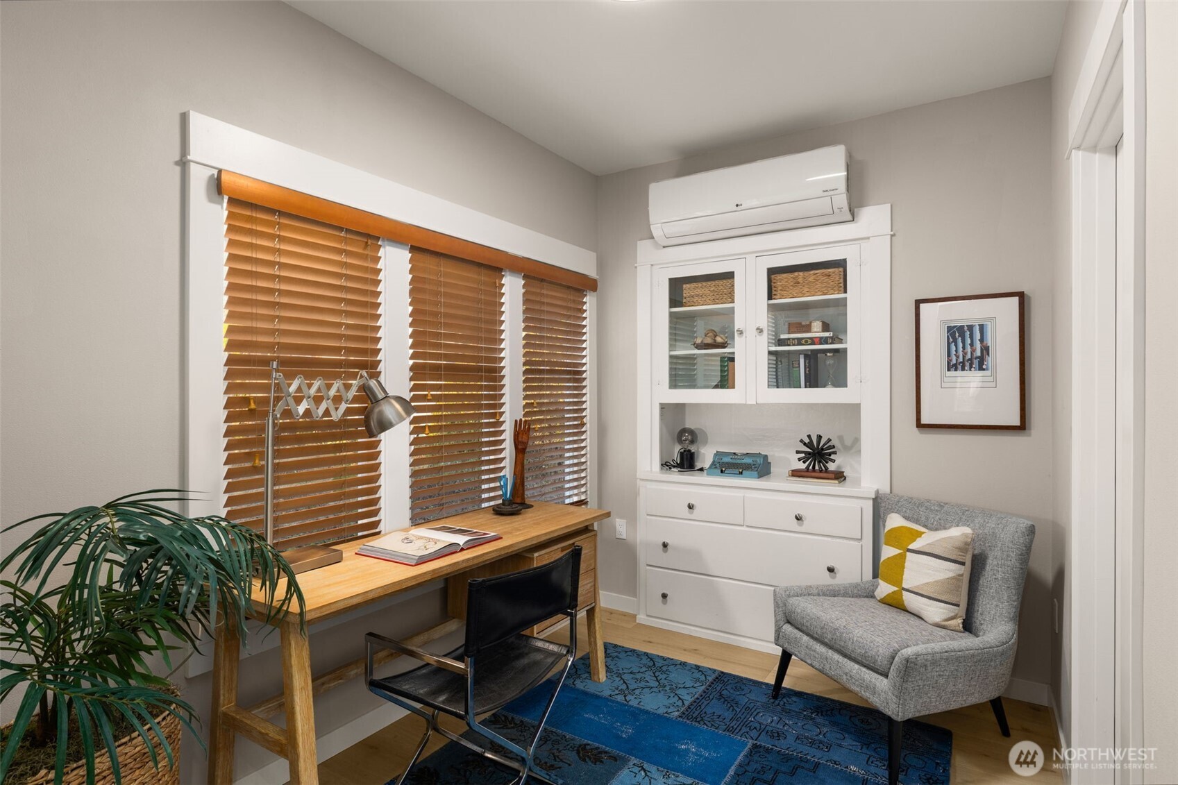 3516 Carr Place North Seattle, WA 98103 - Photo 17 of 40 Gallery Image 17