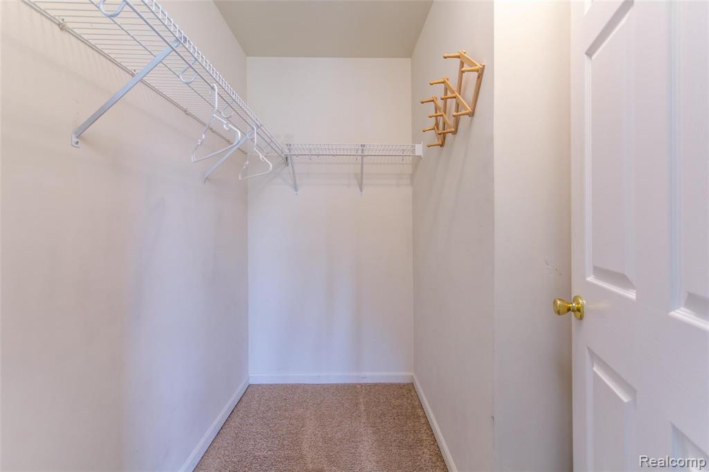 46130 Rhodes Drive Macomb, MI 48044 - Photo 10 of 16 Gallery Image 10