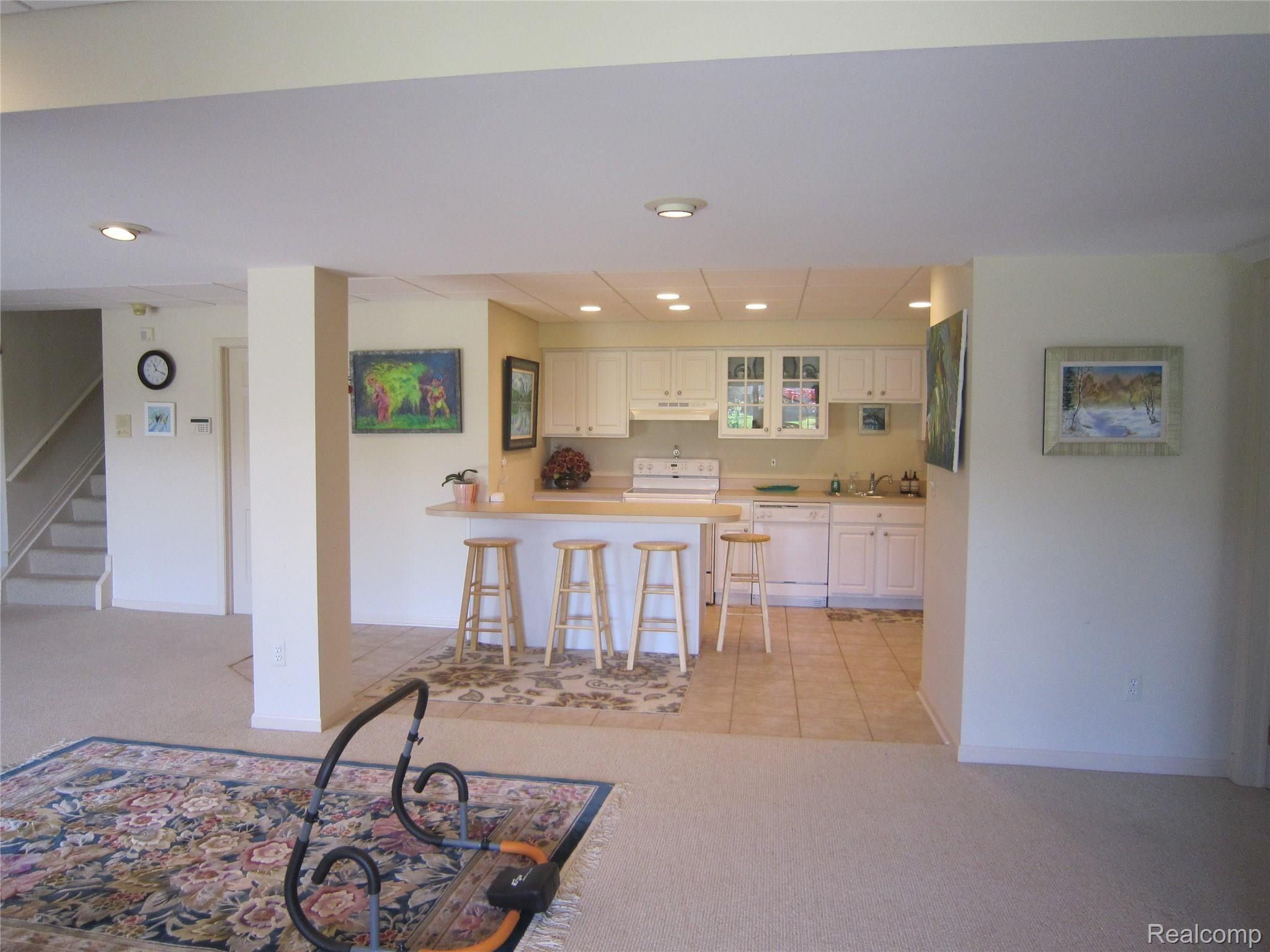 4576 Rivers Edge Drive Troy, MI 48098 - Photo 58 of 77 IMG_6723.JPG