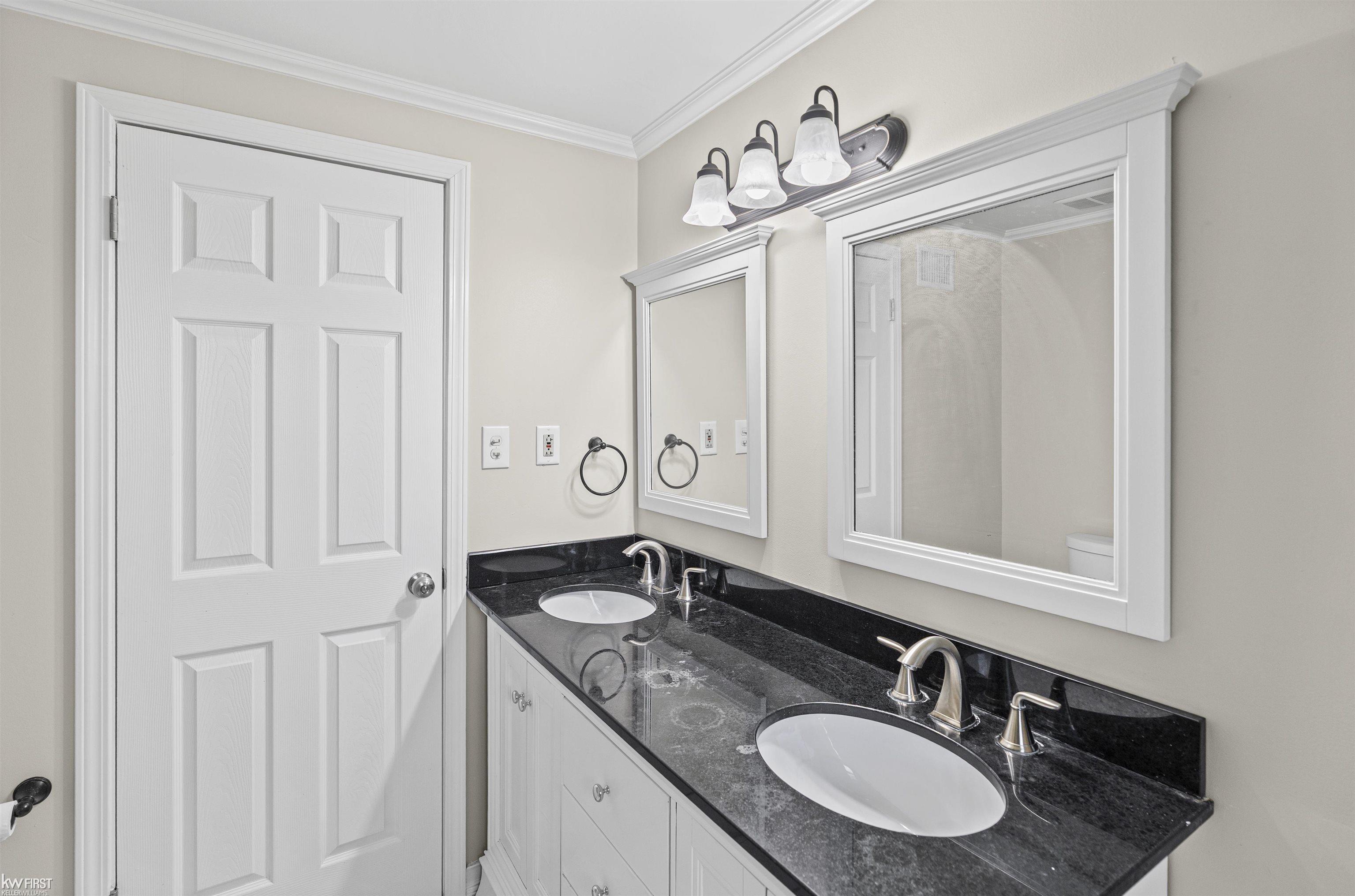 3183 Bridle Path Flint, MI 48507 - Photo 55 of 79