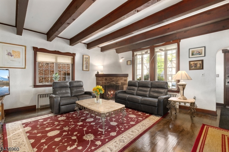 16 Summit Road Clifton, NJ 07012 - Photo 5 of 29
