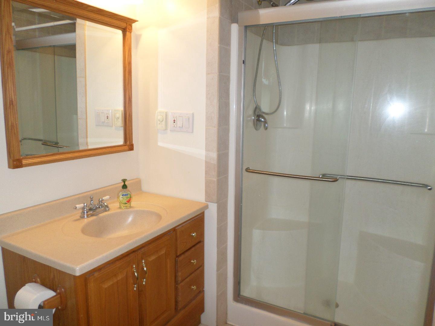 502 Oakshade Road Vincentown, NJ 08088 - Photo 3 of 24 Bathroom