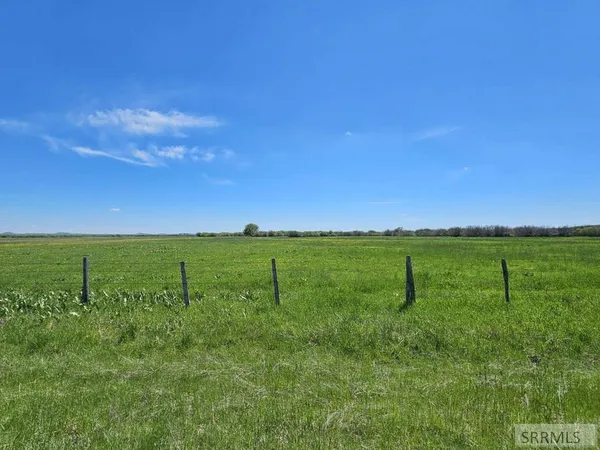 $150,000 | 1660 East Camas Road, Lima, ID 59739