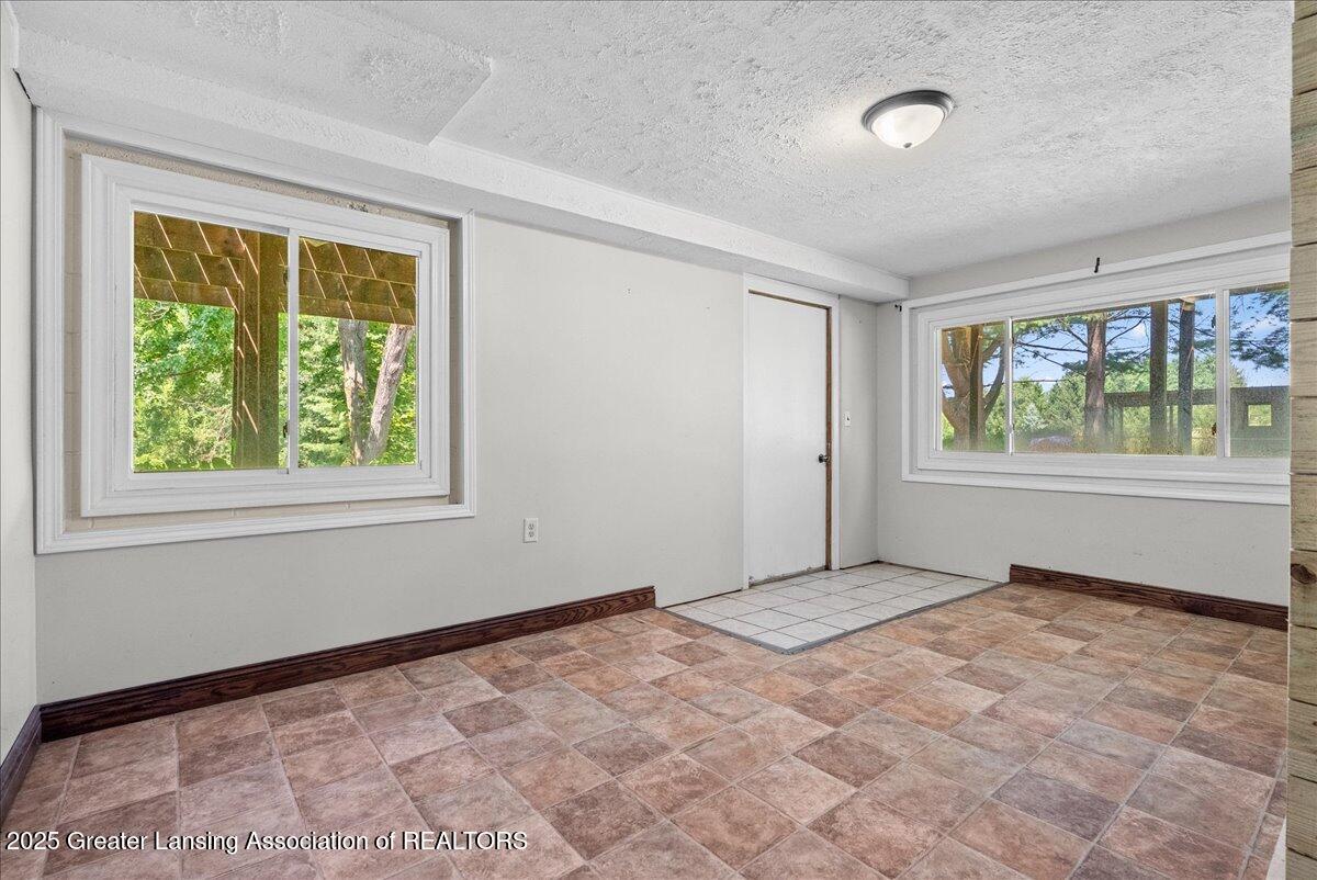 5038 Young Road Bellevue, MI 49021 - Photo 24 of 48 29-Media Jett - 29