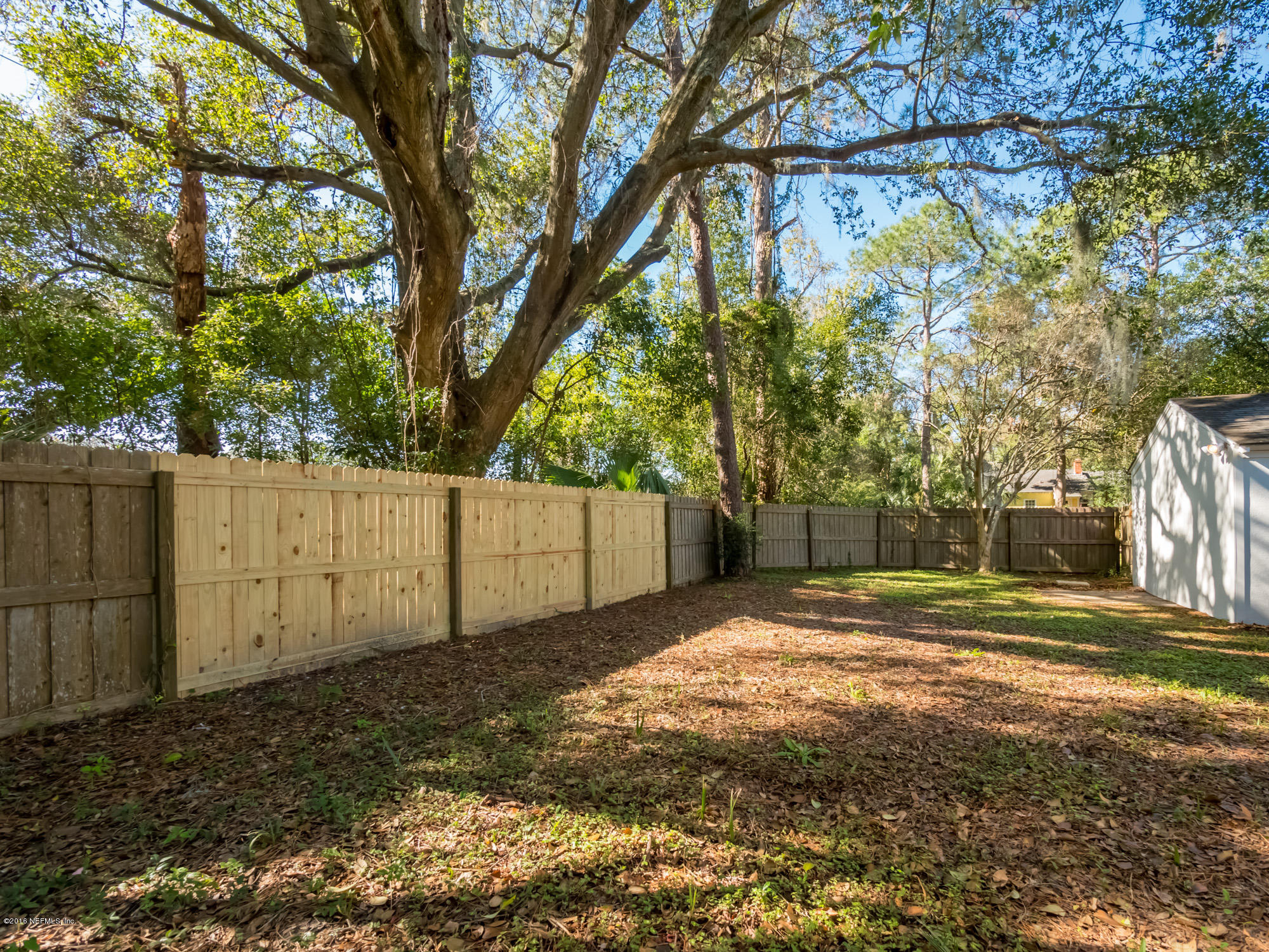 1804 Mayfair Road Jacksonville, FL 32207 - Photo 23 of 26 a view of a backyard of the house