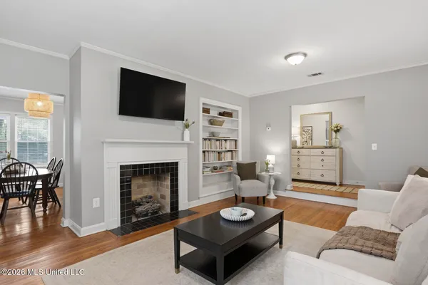 $185,000 | 404 Colonial Circle, Jackson, MS 39211