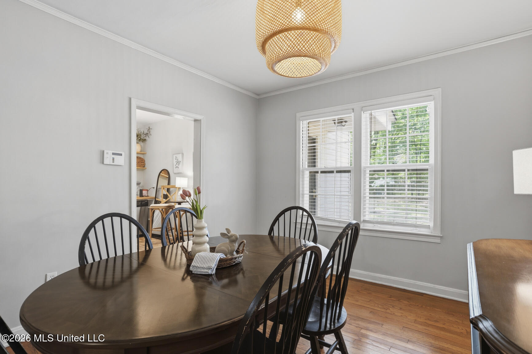 404 Colonial Circle Jackson, MS 39211 - Photo 13 of 27 Updated Lighting!