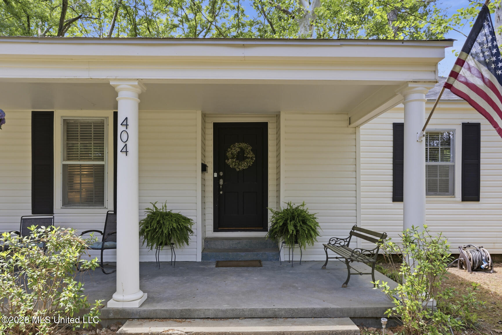 404 Colonial Circle Jackson, MS 39211 - Photo 6 of 27 Welcome Home!