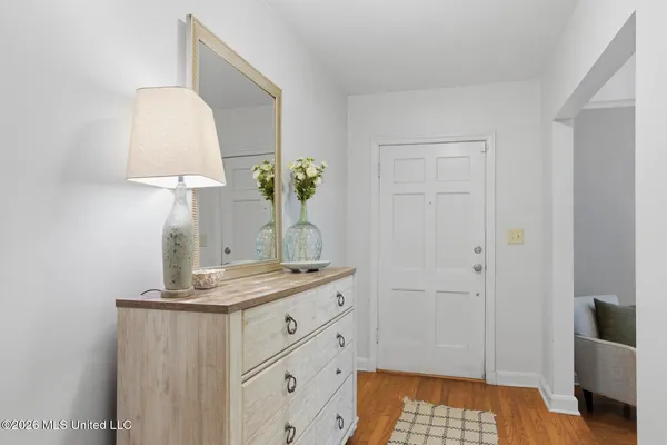 $185,000 | 404 Colonial Circle, Jackson, MS 39211