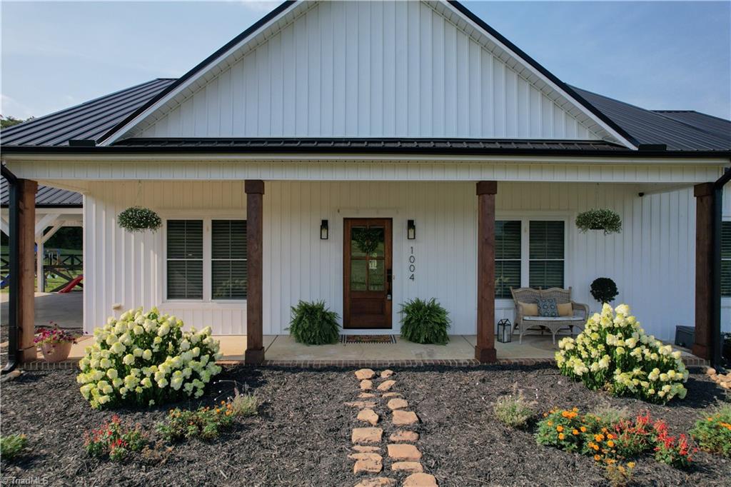 1004 Tilley Farm Road Pinnacle, NC 27043 - Photo 5 of 45 Gallery Image 5