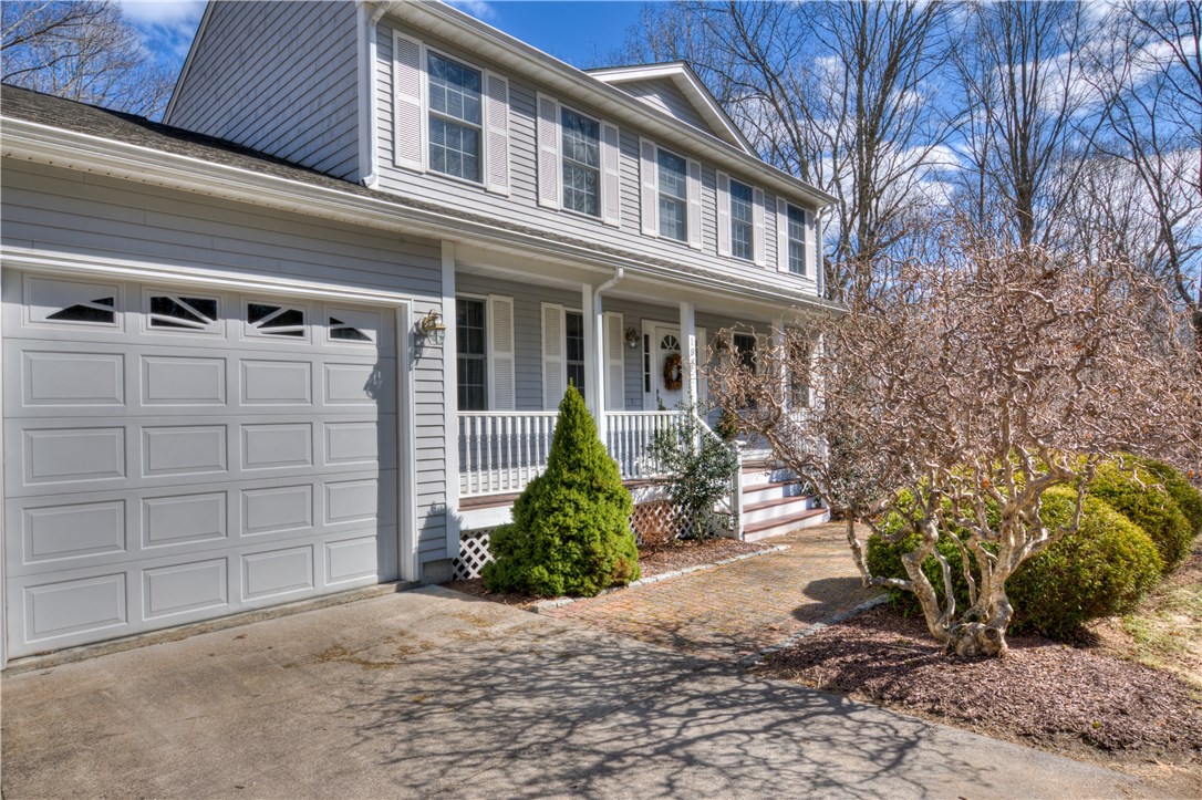 188 Ridge Drive Exeter, RI 02822 - Photo 4 of 40