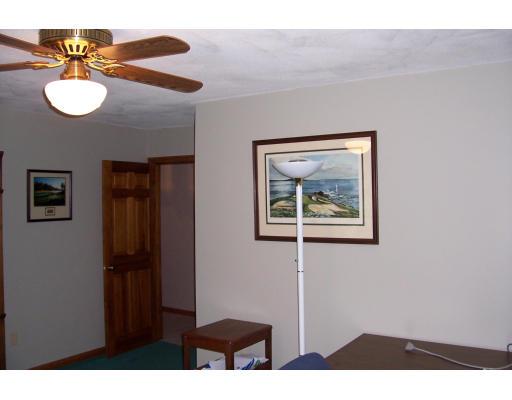 7 Oxford Road Gloucester, MA 01930 - Photo 10 of 17