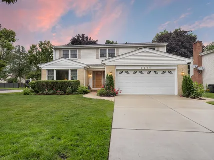 $899,000 | 3066 Knollwood Lane, Glenview, IL 60025