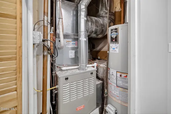 $479,000 | 766 Westmoreland Drive, Niskayuna, NY 12309