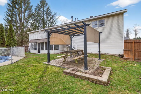 $479,000 | 766 Westmoreland Drive, Niskayuna, NY 12309